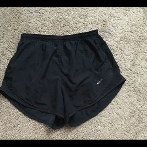 Nike shorts size M